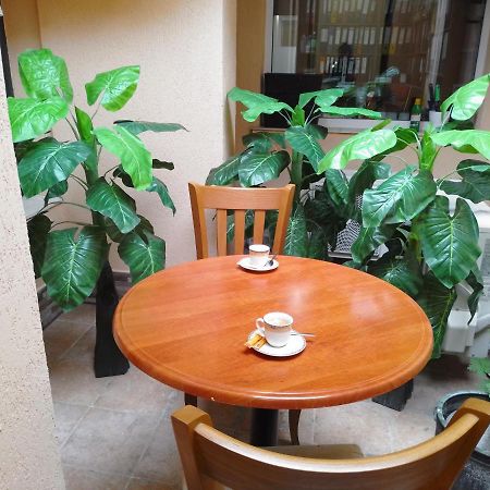 Санта Марина Hotel Varna Ngoại thất bức ảnh