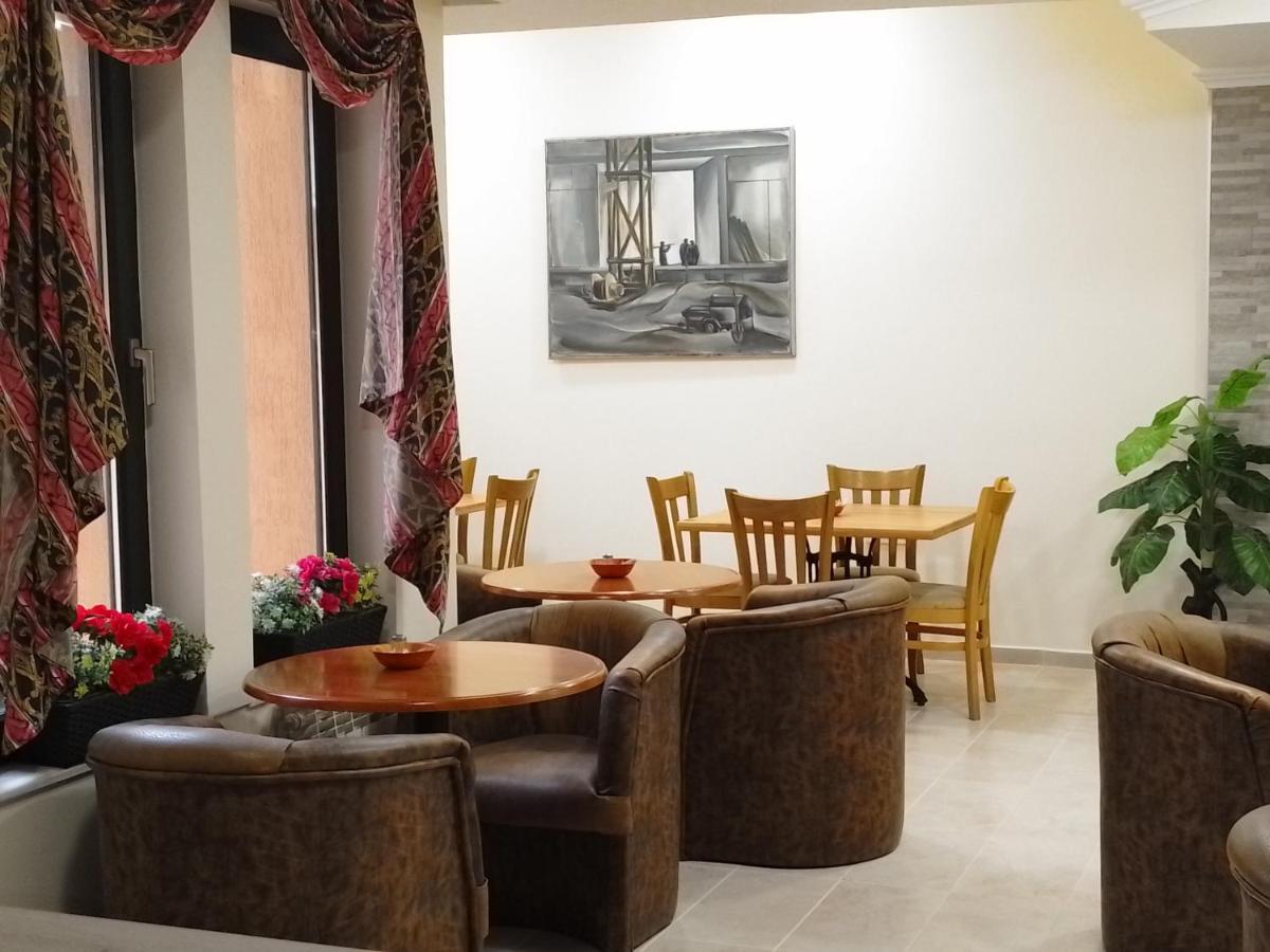 Санта Марина Hotel Varna Ngoại thất bức ảnh